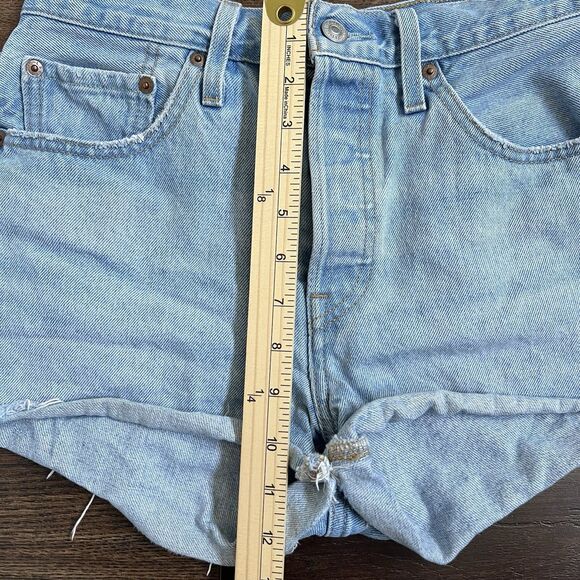 LEVI'S 501 Original Cut-Off Shorts Light Wash Size 27 Button Fly High Rise - Picture 13 of 14